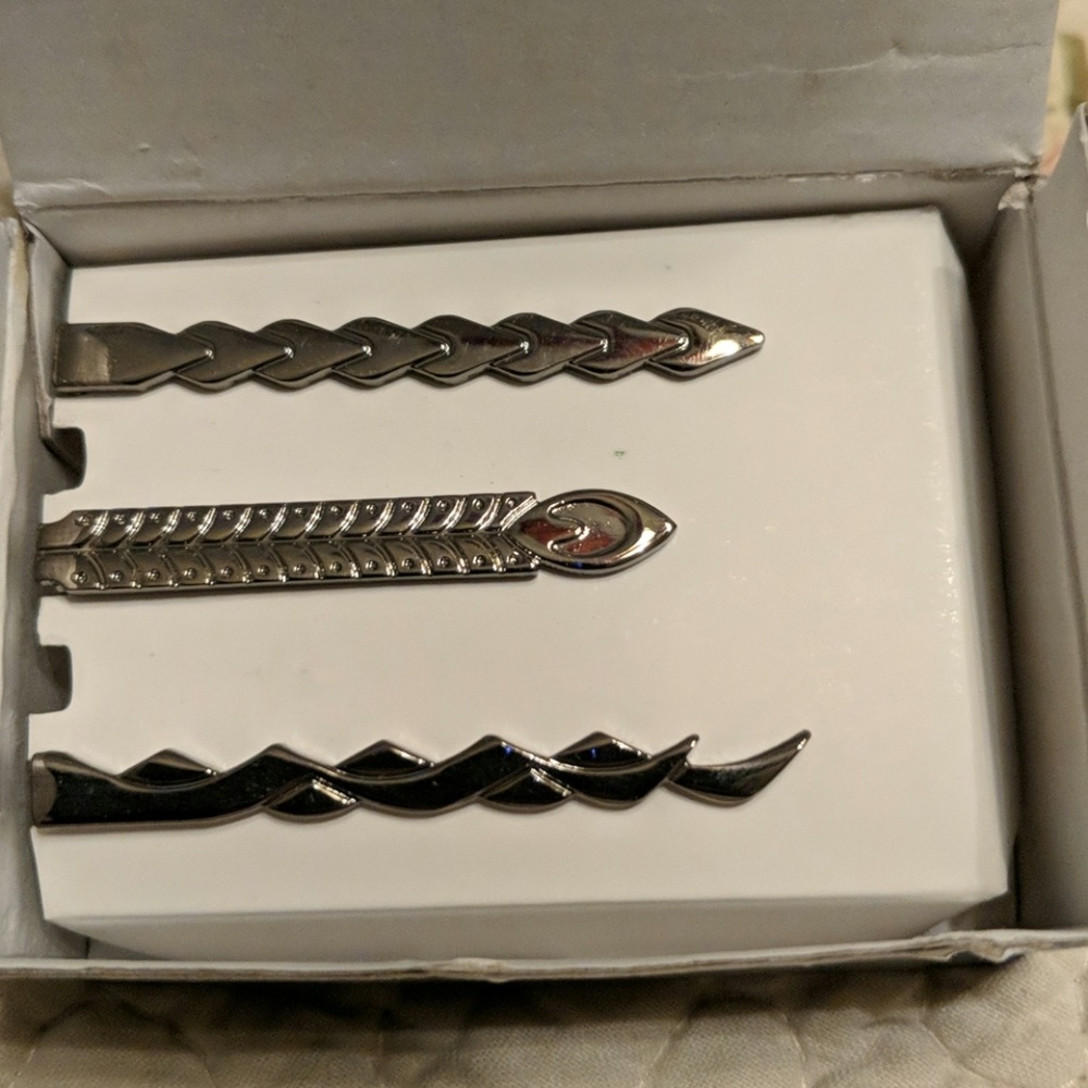 Lot of 4 NIB Tie Clips